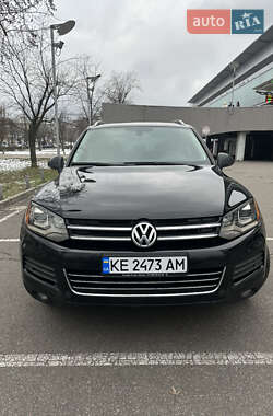 Позашляховик / Кросовер Volkswagen Touareg 2011 в Києві