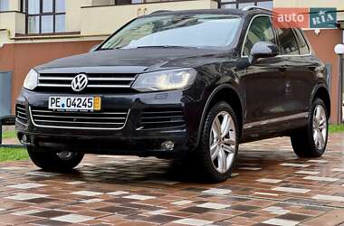 Позашляховик / Кросовер Volkswagen Touareg 2011 в Стрию