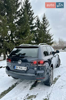 Внедорожник / Кроссовер Volkswagen Touareg 2006 в Дубно