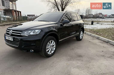 Позашляховик / Кросовер Volkswagen Touareg 2013 в Борисполі