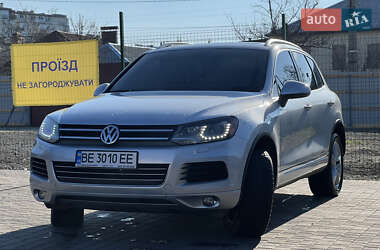 Позашляховик / Кросовер Volkswagen Touareg 2012 в Миколаєві