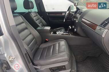 Внедорожник / Кроссовер Volkswagen Touareg 2005 в Сумах