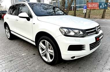 Позашляховик / Кросовер Volkswagen Touareg 2012 в Києві