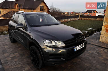 Внедорожник / Кроссовер Volkswagen Touareg 2012 в Тернополе