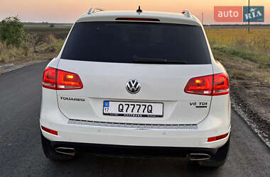 Позашляховик / Кросовер Volkswagen Touareg 2010 в 