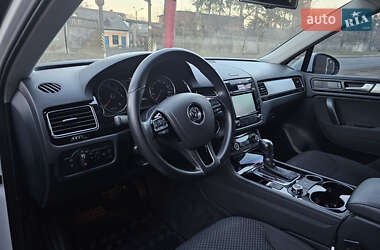 Позашляховик / Кросовер Volkswagen Touareg 2012 в Чернівцях