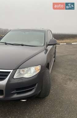 Внедорожник / Кроссовер Volkswagen Touareg 2007 в 