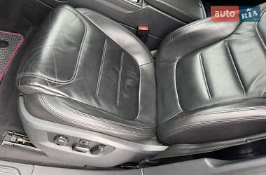 Внедорожник / Кроссовер Volkswagen Touareg 2014 в 