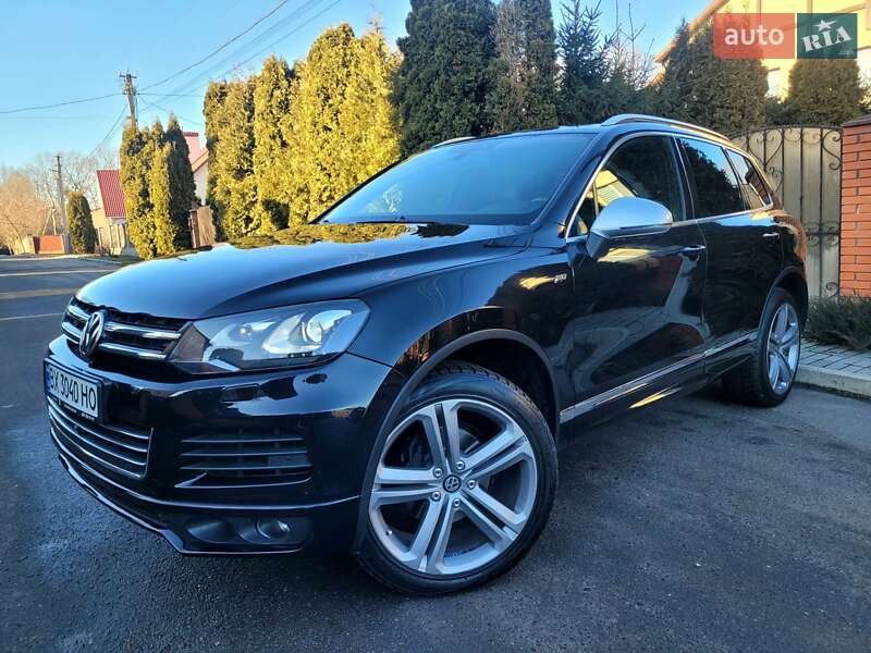 Внедорожник / Кроссовер Volkswagen Touareg 2013 в Хмельницком