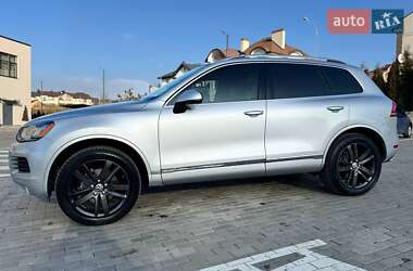 Позашляховик / Кросовер Volkswagen Touareg 2013 в Рівному