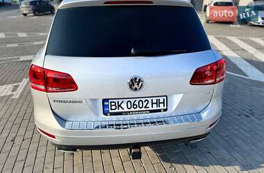 Позашляховик / Кросовер Volkswagen Touareg 2013 в Рівному