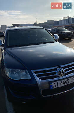 Позашляховик / Кросовер Volkswagen Touareg 2007 в Києві