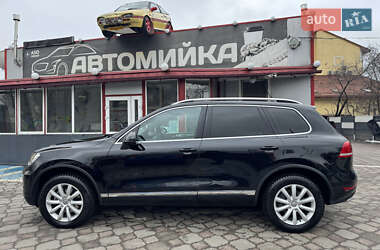 Позашляховик / Кросовер Volkswagen Touareg 2014 в Львові