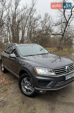 Позашляховик / Кросовер Volkswagen Touareg 2014 в Дніпрі