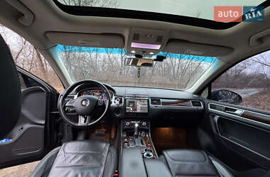 Позашляховик / Кросовер Volkswagen Touareg 2014 в Дніпрі