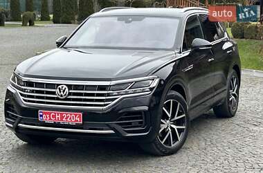 Позашляховик / Кросовер Volkswagen Touareg 2018 в Львові