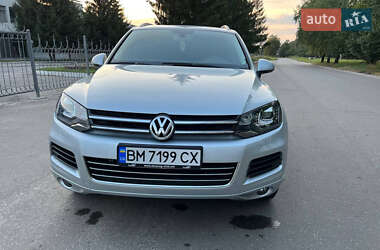 Внедорожник / Кроссовер Volkswagen Touareg 2012 в Киеве