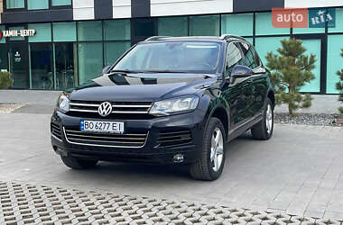 Позашляховик / Кросовер Volkswagen Touareg 2012 в Хмельницькому