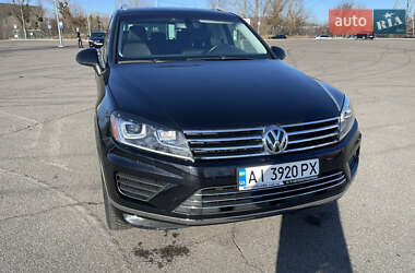 Позашляховик / Кросовер Volkswagen Touareg 2014 в Києві