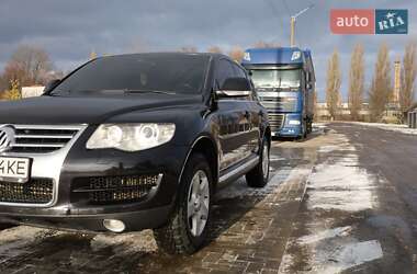 Позашляховик / Кросовер Volkswagen Touareg 2009 в Рівному