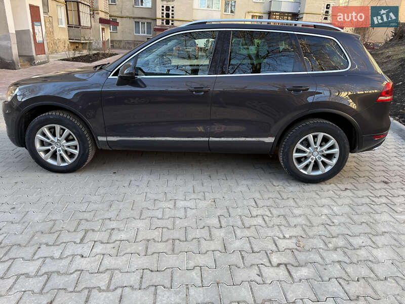 Внедорожник / Кроссовер Volkswagen Touareg 2010 в Тернополе