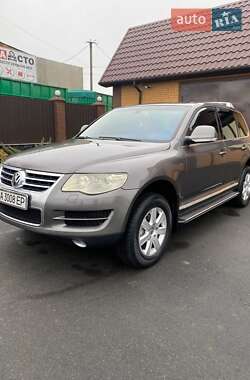 Внедорожник / Кроссовер Volkswagen Touareg 2007 в Благовещенском