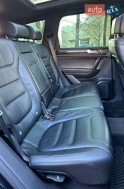 Внедорожник / Кроссовер Volkswagen Touareg 2014 в 