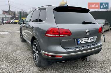 Внедорожник / Кроссовер Volkswagen Touareg 2016 в 