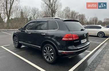 Позашляховик / Кросовер Volkswagen Touareg 2014 в Києві