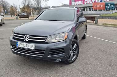 Позашляховик / Кросовер Volkswagen Touareg 2012 в Запоріжжі