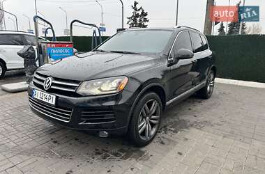 Внедорожник / Кроссовер Volkswagen Touareg 2011 в Киеве