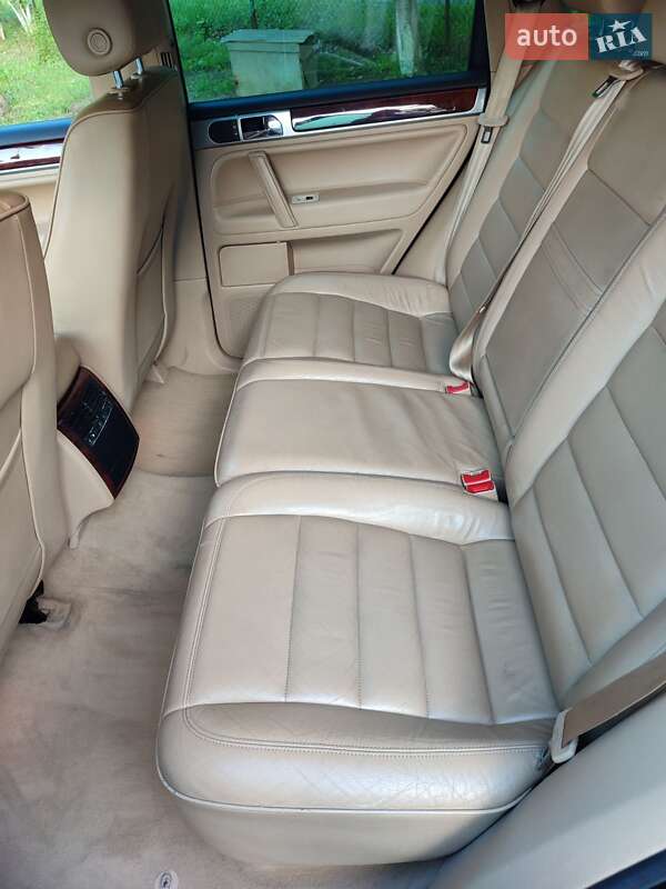 Позашляховик / Кросовер Volkswagen Touareg 2005 в Володимирі фото 5 Позашляховик / Кросовер Volkswagen Touareg 2005 в Володимирі