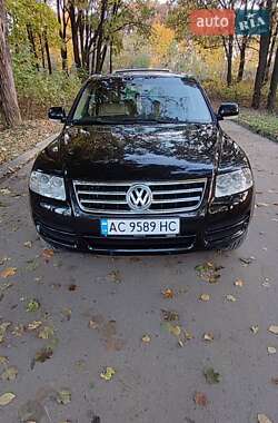 Внедорожник / Кроссовер Volkswagen Touareg 2005 в Владимире