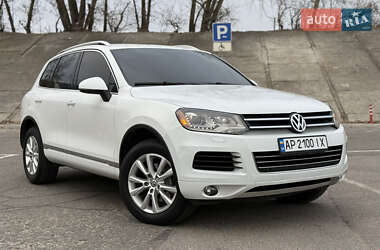 Позашляховик / Кросовер Volkswagen Touareg 2014 в Києві