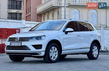 Внедорожник / Кроссовер Volkswagen Touareg 2015 в Одессе