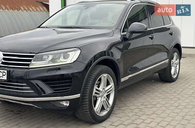 Внедорожник / Кроссовер Volkswagen Touareg 2015 в Житомире