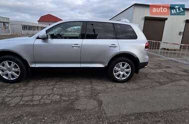 Позашляховик / Кросовер Volkswagen Touareg 2008 в Києві