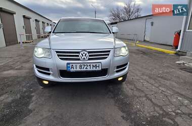 Позашляховик / Кросовер Volkswagen Touareg 2008 в Києві