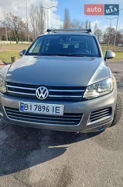 Внедорожник / Кроссовер Volkswagen Touareg 2010 в 