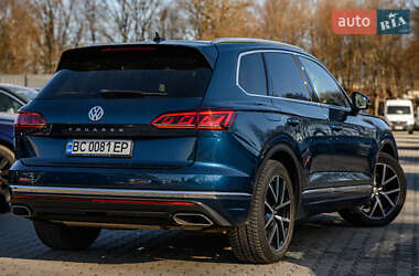 Внедорожник / Кроссовер Volkswagen Touareg 2018 в 