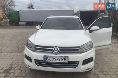 Внедорожник / Кроссовер Volkswagen Touareg 2011 в Львове