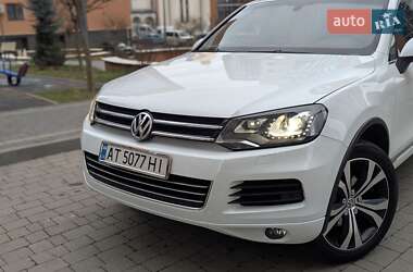 Позашляховик / Кросовер Volkswagen Touareg 2013 в Івано-Франківську