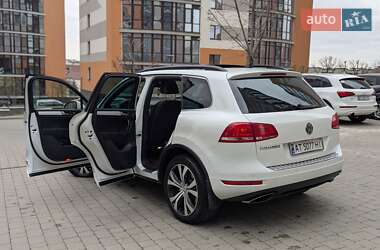 Позашляховик / Кросовер Volkswagen Touareg 2013 в Івано-Франківську