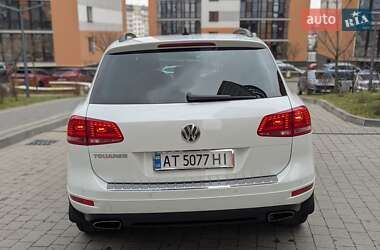 Позашляховик / Кросовер Volkswagen Touareg 2013 в Івано-Франківську