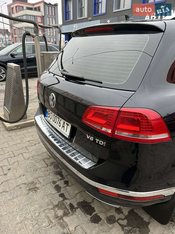 Внедорожник / Кроссовер Volkswagen Touareg 2017 в Тернополе