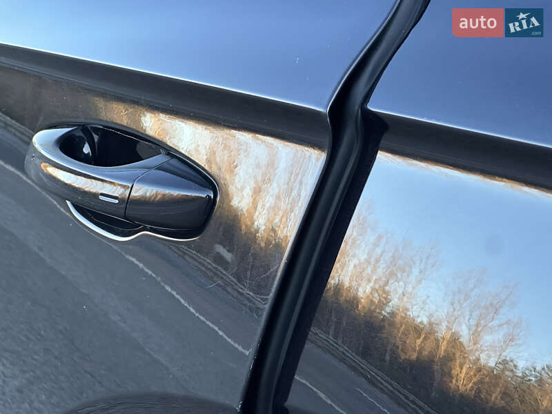 Внедорожник / Кроссовер Volkswagen Touareg 2018 в Луцке