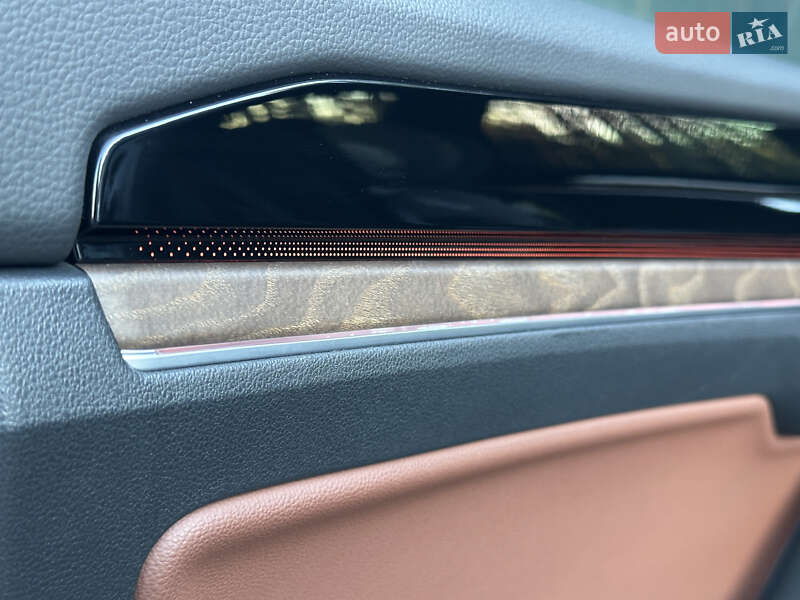 Внедорожник / Кроссовер Volkswagen Touareg 2018 в Луцке