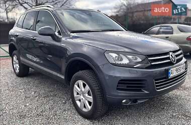 Внедорожник / Кроссовер Volkswagen Touareg 2014 в Борисполе