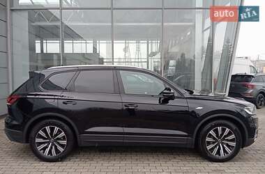 Позашляховик / Кросовер Volkswagen Touareg 2021 в Києві