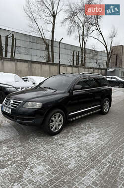 Позашляховик / Кросовер Volkswagen Touareg 2006 в Запоріжжі